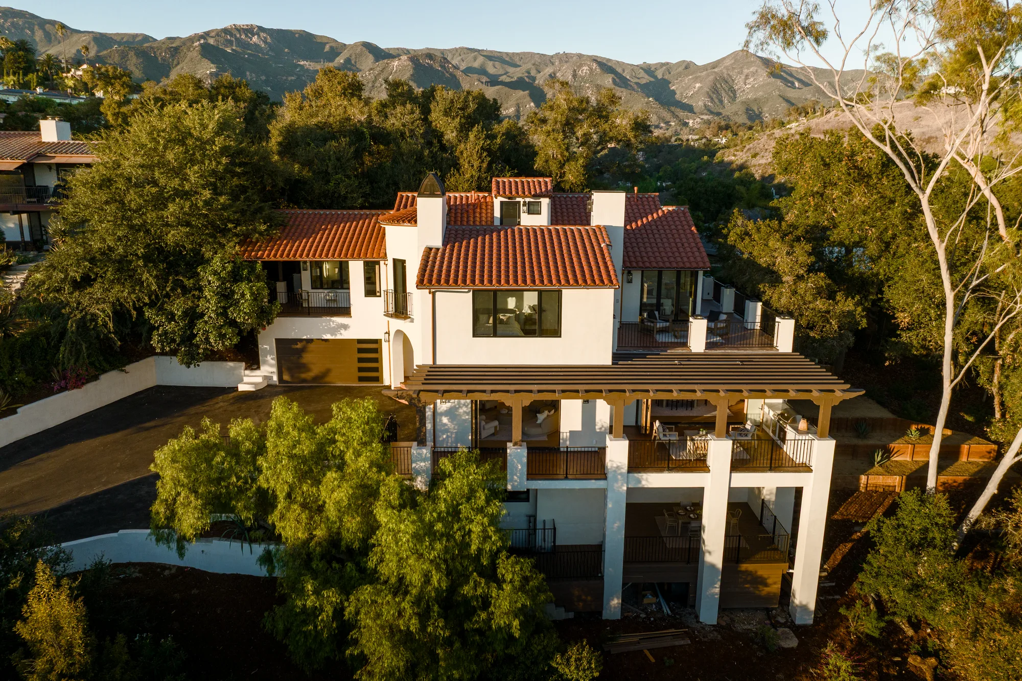 210 Las Alturas Rd · view 1
