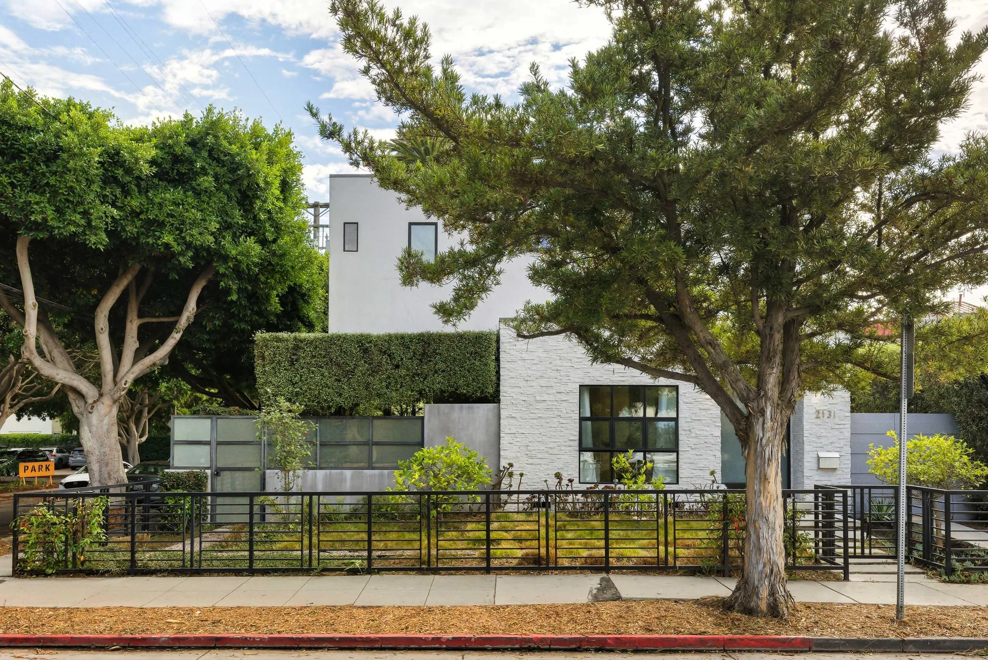 2131 Virginia Ave · view 1