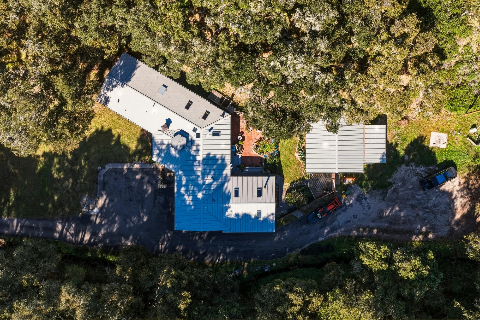 6651 Fern Canyon Rd · view 1